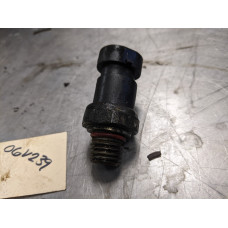 06V239 Engine Oil Pressure Sensor For 10-11 Chevrolet Traverse  3.6 12635957